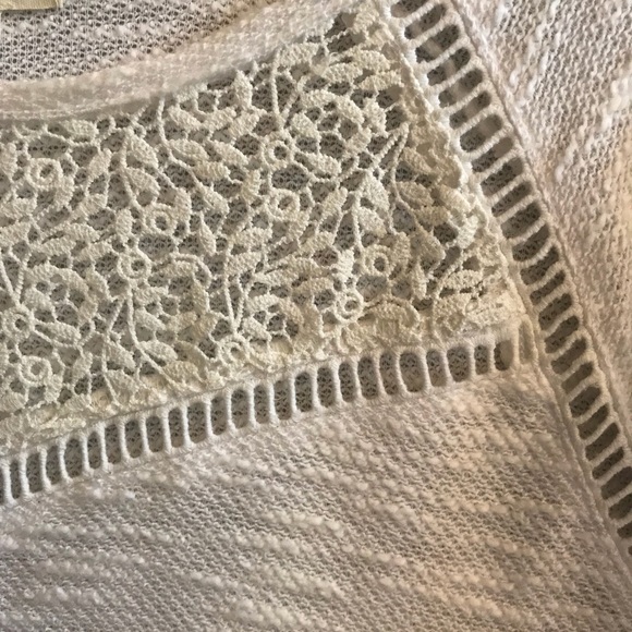 Maison Jules White Sweater w/embroidered neckline - Picture 3 of 5